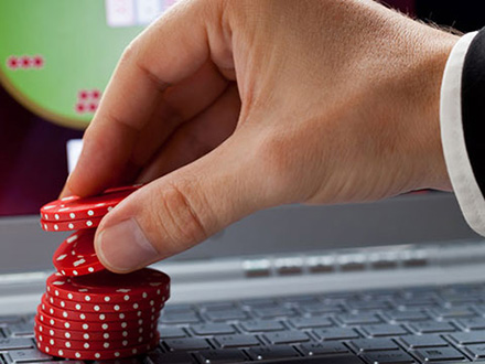 come giocare gratis a poker in rete